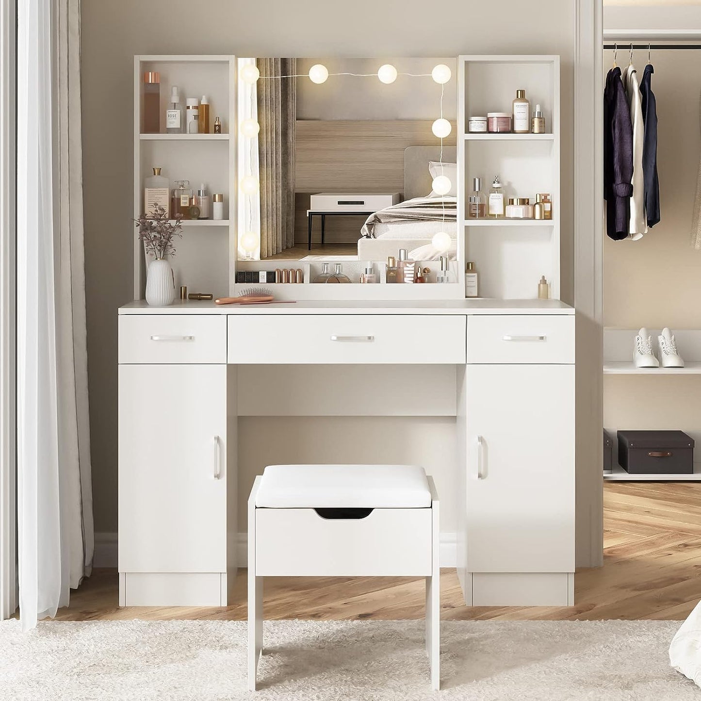 የሜክአፕ ጠረጴዛና ወንበር ከነመስተዋቱ - (Makeup Table with Drawers, Mirror and Chair)